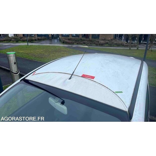 2013 Peugeot ION-45354549