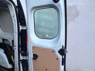 2008-renault-kangoo-1414129-45354573