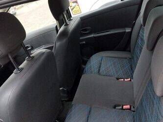 2008-renault-clio-1414144-45354669