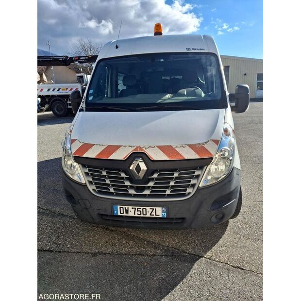 2015 رينو Master-45354687