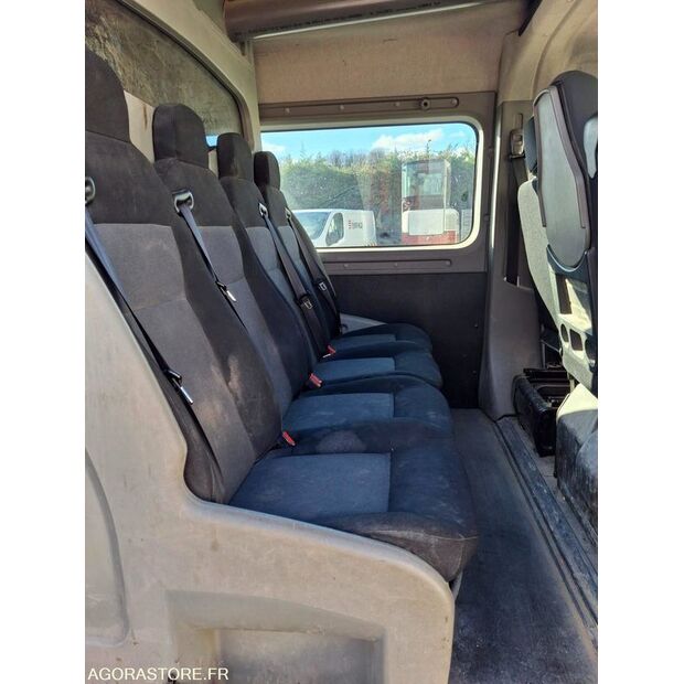 2015 رينو Master-45354692