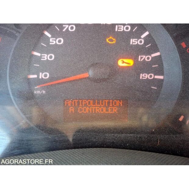 2015 رينو Master-45354698