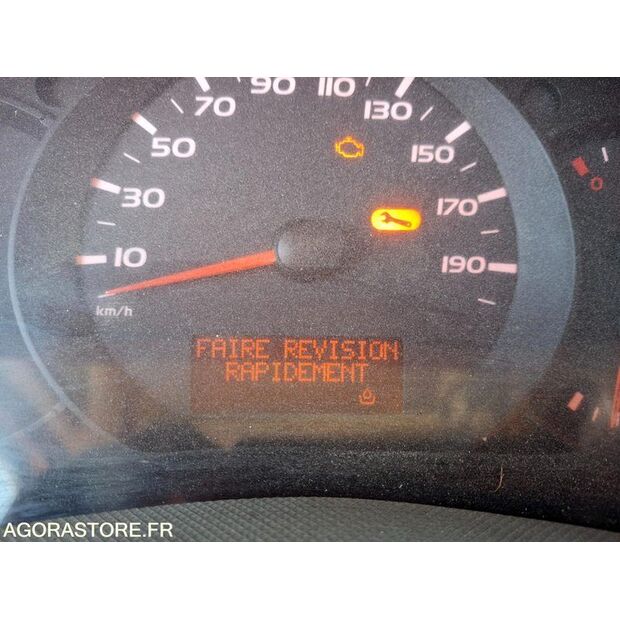 2015 رينو Master-45354699