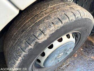 2016-renault-master-1413445-45354728