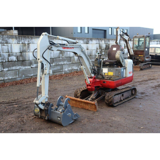 2005 تاكوتشي TB016-45355600