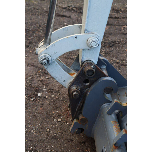 2005 تاكوتشي TB016-45355605