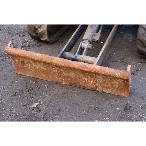 2005 تاكوتشي TB016-45355607