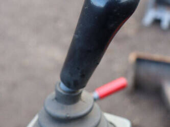 2005-takeuchi-tb016-1414167-45355621