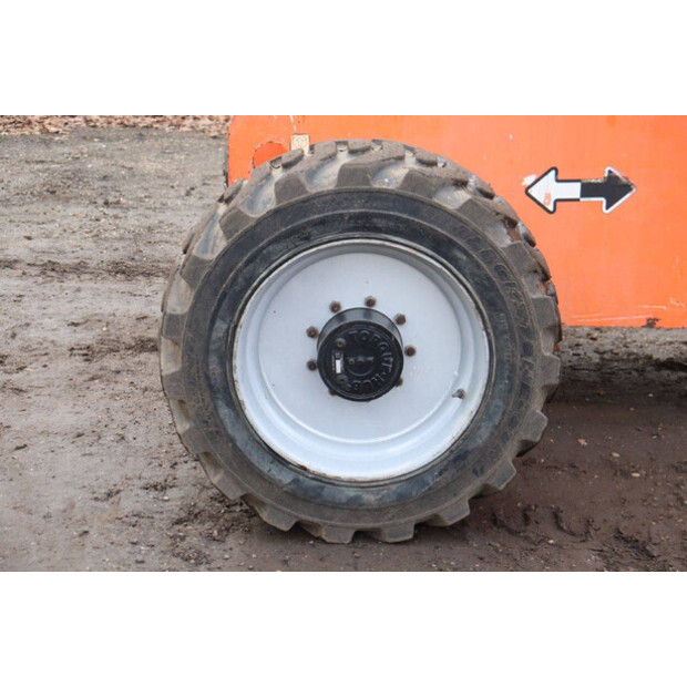 2013 جيه ال جي 660SJ-45355969