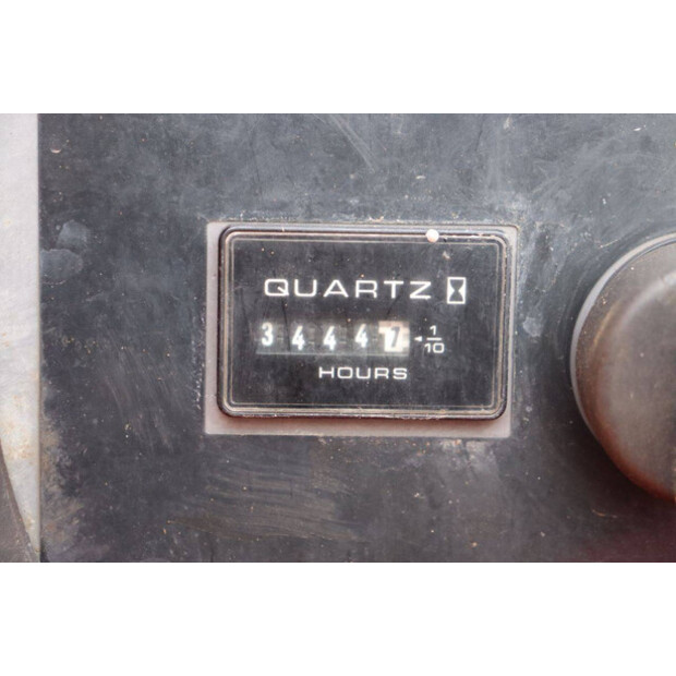 2013 جيه ال جي 660SJ-45355972