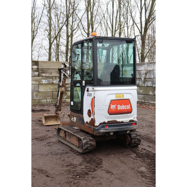 2016 بوبكات E19-45355985