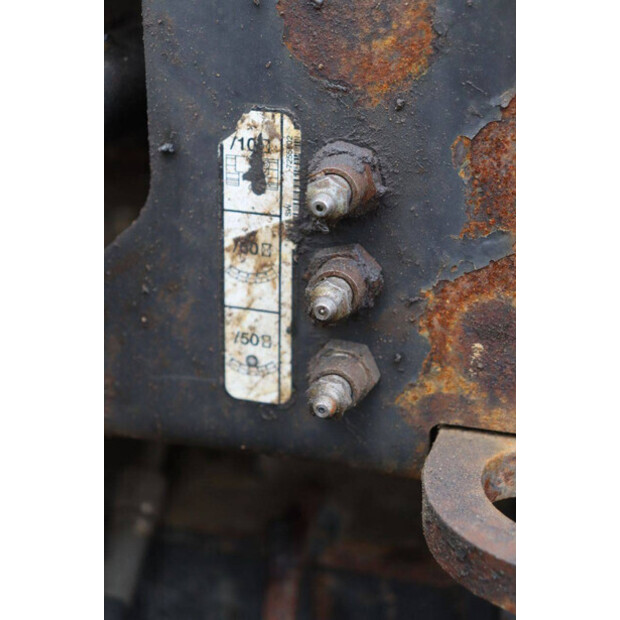 2016 بوبكات E19-45356001