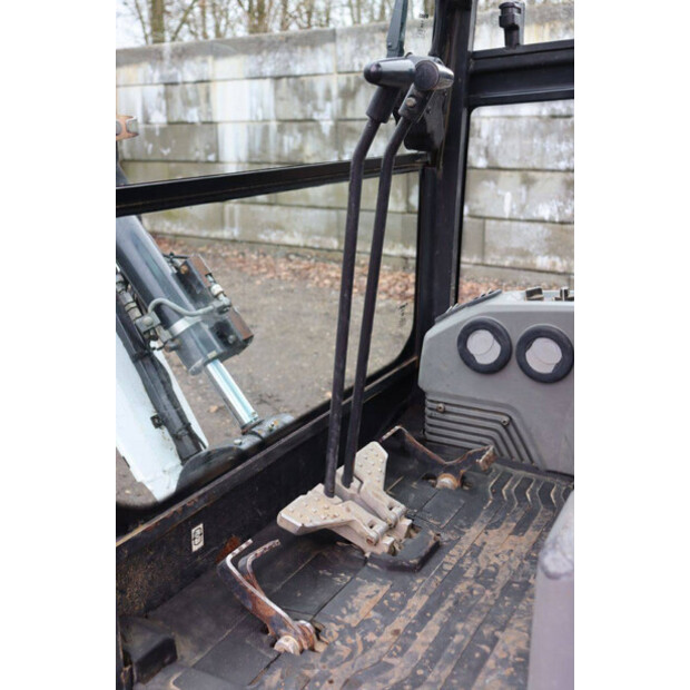 2015 BOBCAT E19-45356138