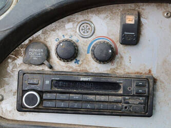 2012-jcb-515-40-1414181-45356179