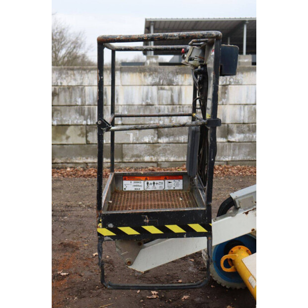 2012 NIFTY HR12-45356284