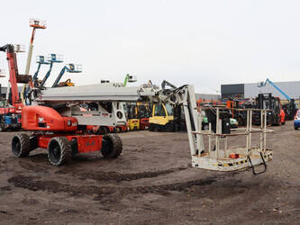 2016-nifty-hr28-1414187-45356329