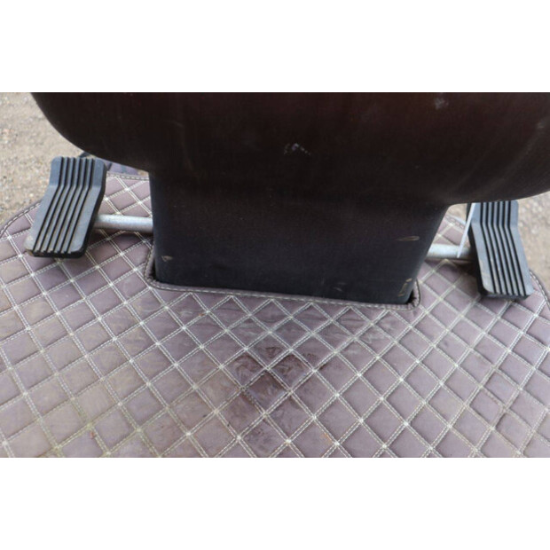 2023 هايتك XV10B-45356554