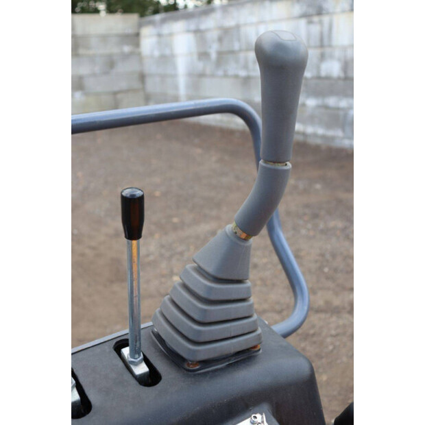 2023 هايتك XV10B-45356556