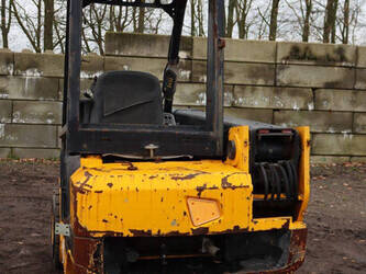 2004-jcb-others-1414205-45356964