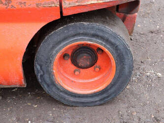 2006-linde-e30-03-600-1414211-45357172