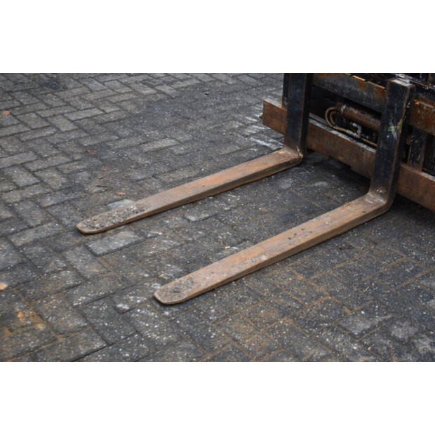 2005 TAILIFT FB25-45357244