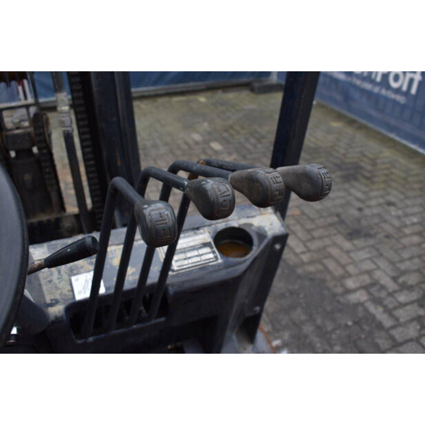 2005 TAILIFT FB25-45357255