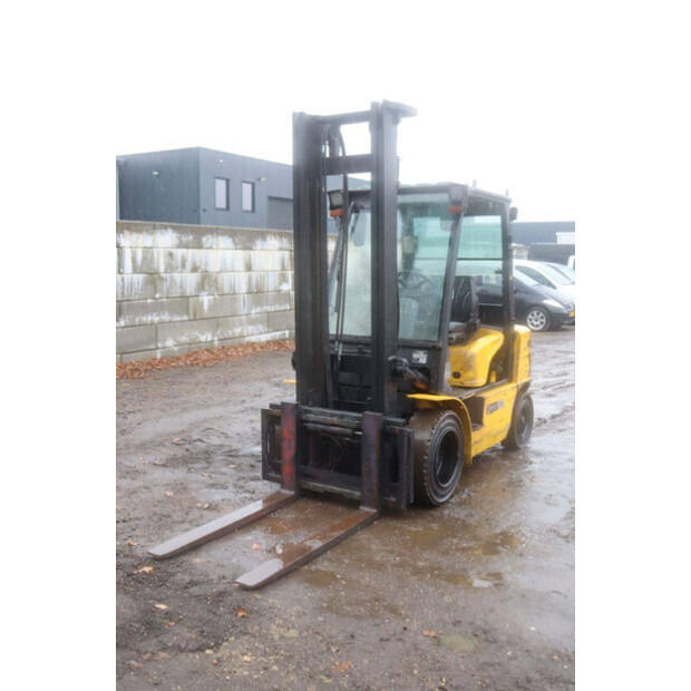 2011 Hyundai 30D-7E-45357365