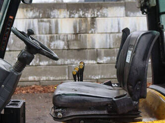 2011-hyundai-30d-7e-45357376