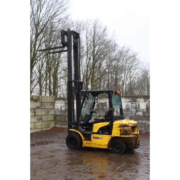 2011 Hyundai 30D-7E-45357389