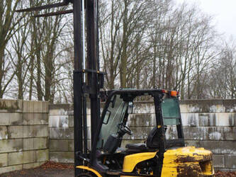 2011-hyundai-30d-7e-45357389