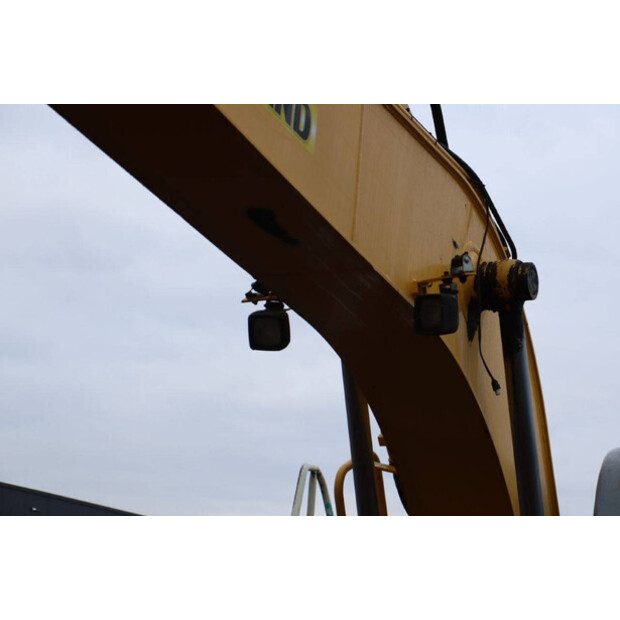 2010 نيو هولاند E115SR-45357407