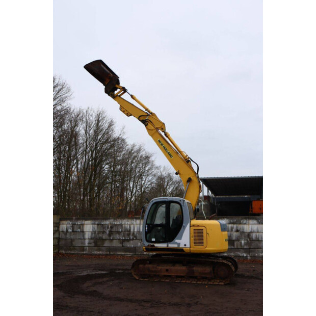 2010 نيو هولاند E115SR-45357433