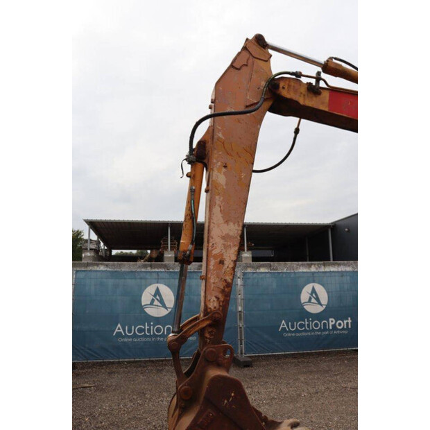 CASE 688B-P-45357660