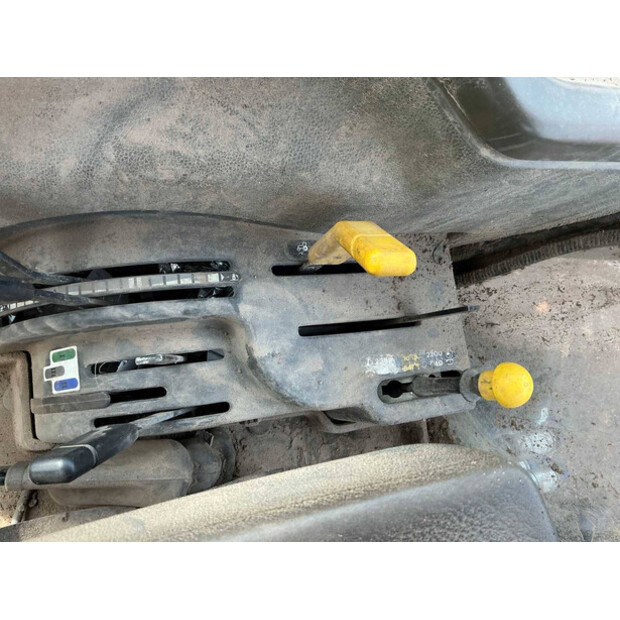 1996 New Holland L85DT-45358044