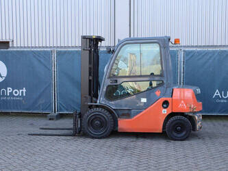 2018-toyota-02-8fdf25-1414239-45358107