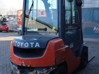 2018-toyota-02-8fdf25-1414239-45358110