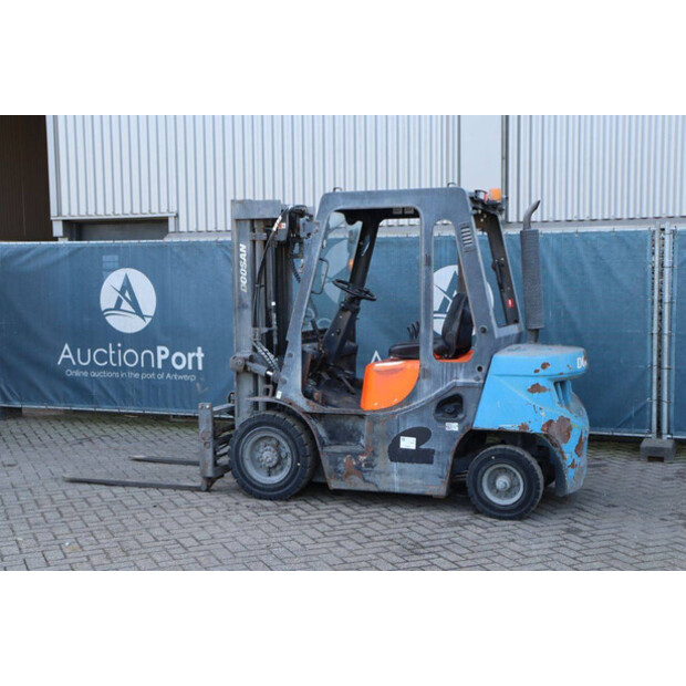 2016 Doosan D25-45358143