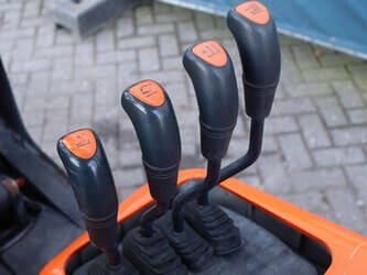 2016-doosan-d25-45358170