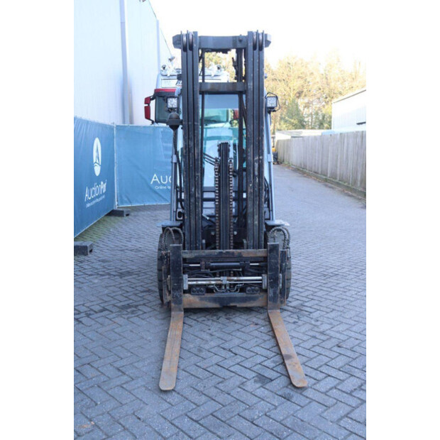 2011 تويوتا 02-8FDF30-45358186