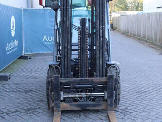 2011-toyota-02-8fdf30-1414241-45358186