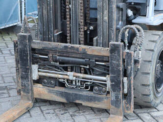 2011-toyota-02-8fdf30-1414241-45358189