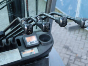 2011-toyota-02-8fdf30-1414241-45358205