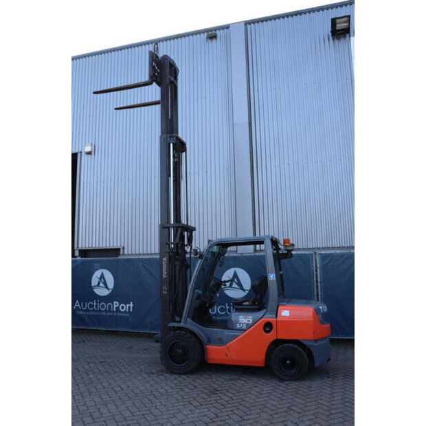 2011 تويوتا 02-8FDF30-45358215