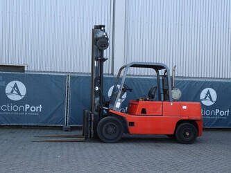 صورة ل رافعات شوكية 1987 يال DFG-5.0 M