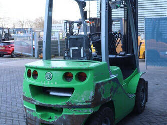 2015-cesab-m325d-45358361