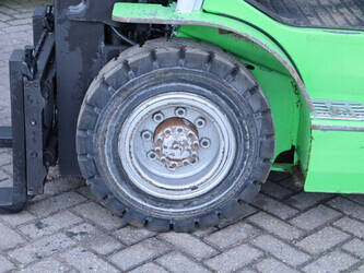 2015-cesab-m325d-45358368