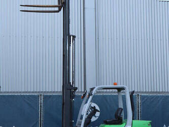 2015-cesab-m330d-45358425