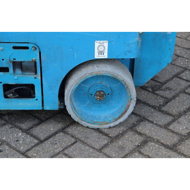 2014 جيني GS-1532-45358439