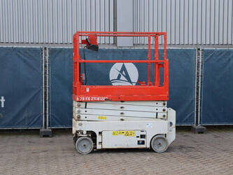 Image for SCISSOR LIFTS 2013 Genie GS-1932