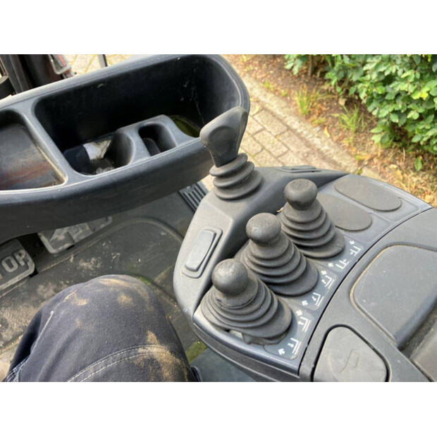 2017 Linde H20T-01-45358614